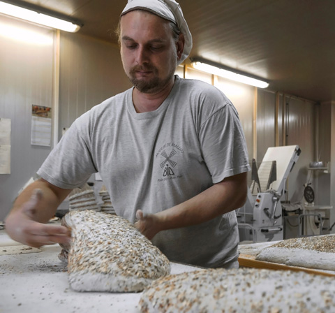 Fournil Kristof, Artisan Boulanger, Pains Bio au Levain Naturel